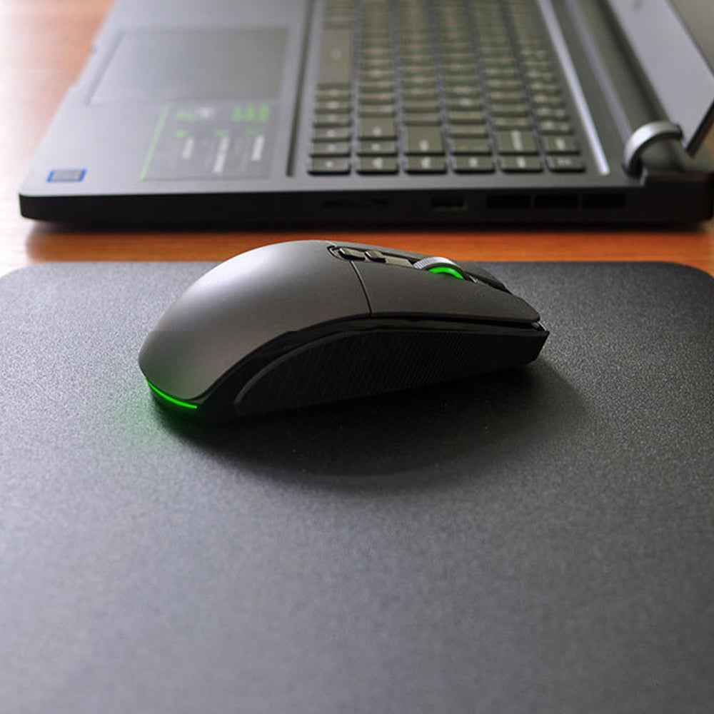 Ultra-Light Gaming Mouse - size comparison
